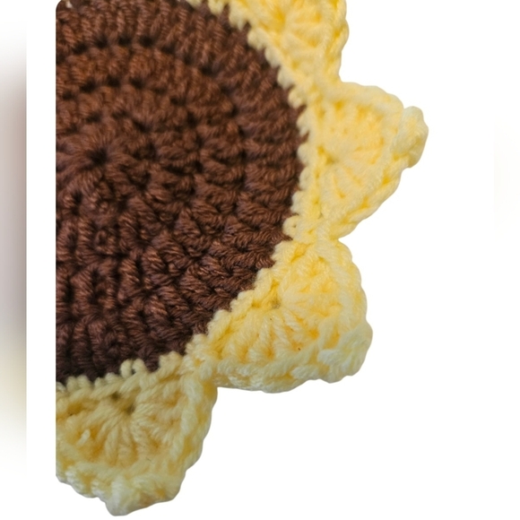 Hand Crafted Crochet Coaster Set Sunflower Cup Mat - Picture 14 of 17